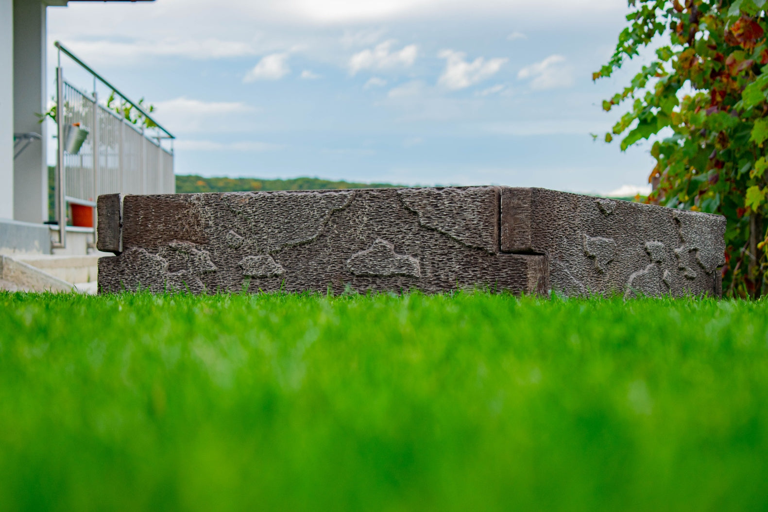 PerfectStone prémium beton magaságyás – tartós kültéri zöldség- és virágágyás