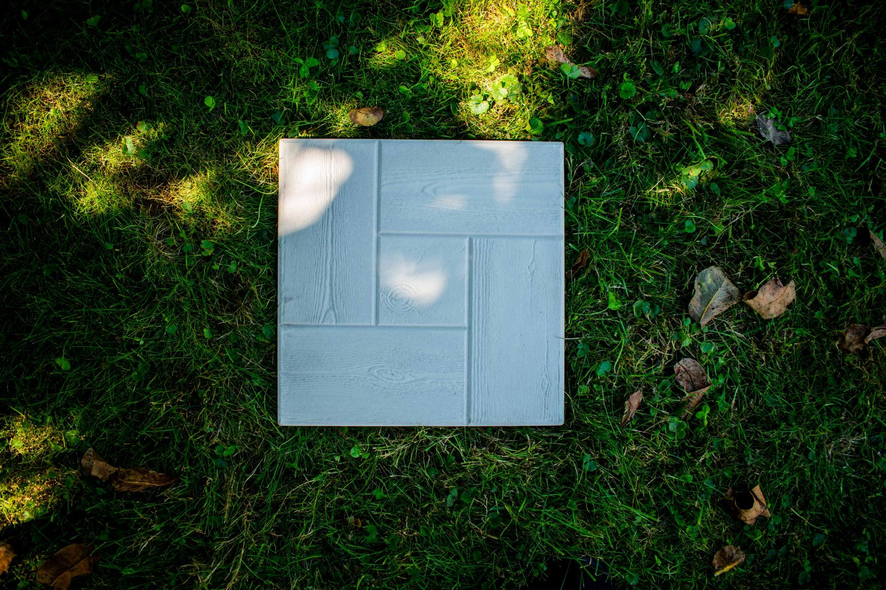 PerfectStone BoardStone fahatású beton tipegő – prémium kerti lépőkő