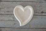 szív alakú dekor tálka gipsz alátét romantikus lakásdekor